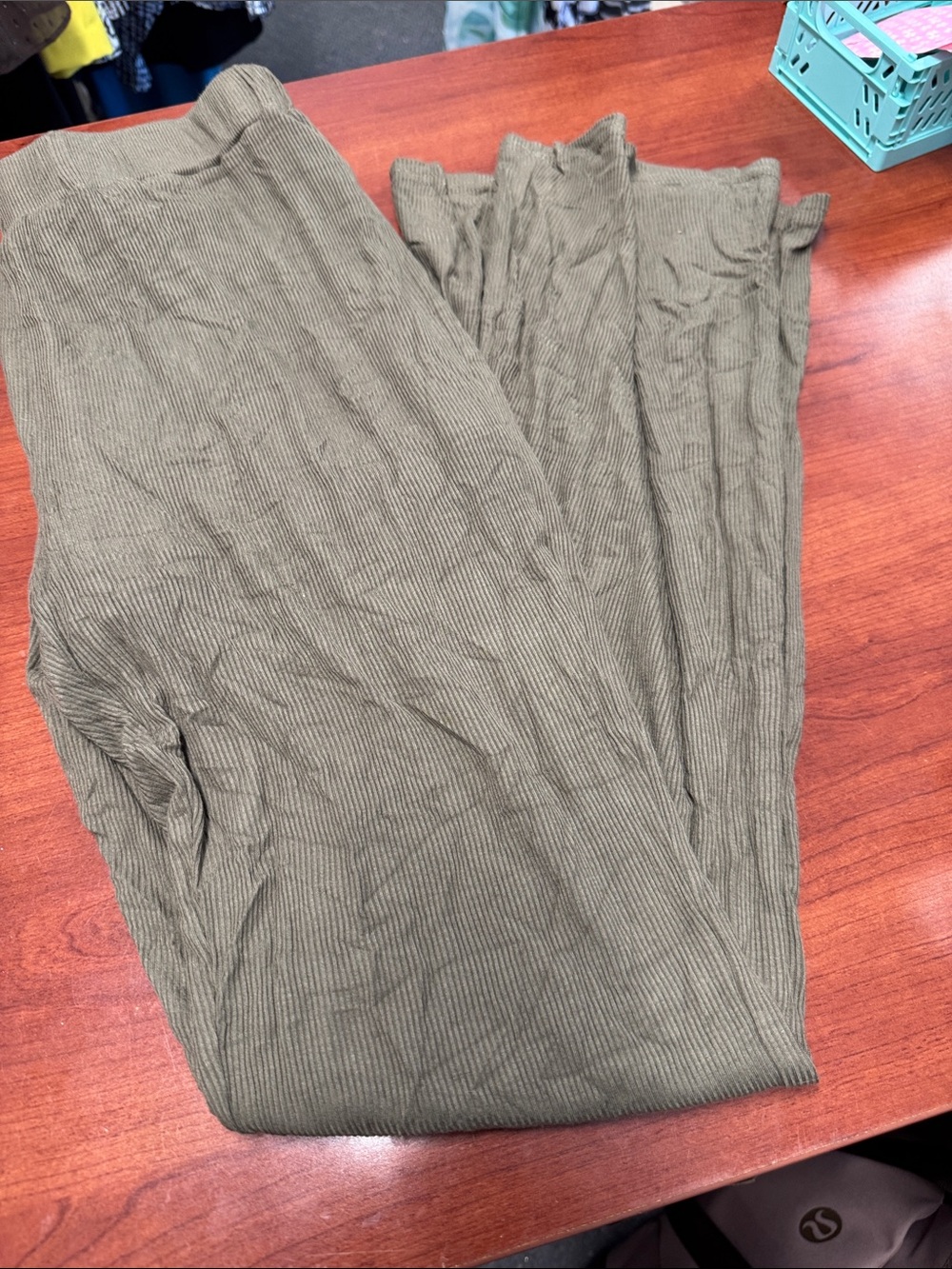 Kittenish pants L // 080760